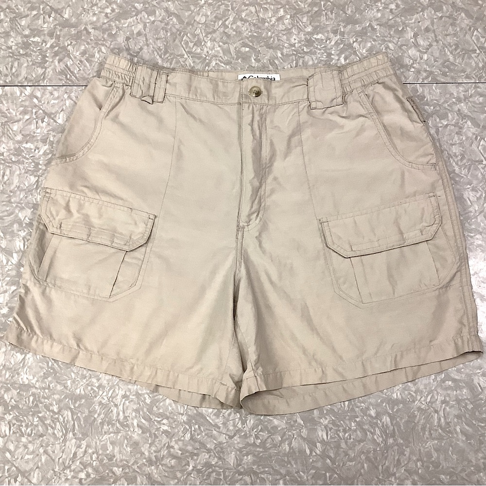 Columbia Women’s High-Rise Lightweight Cargo Hiking Shorts, Size 12